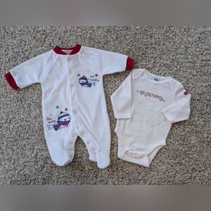 NB Child Of Mine Christmas Sleeper 0-3m Old Navy Bodysuit